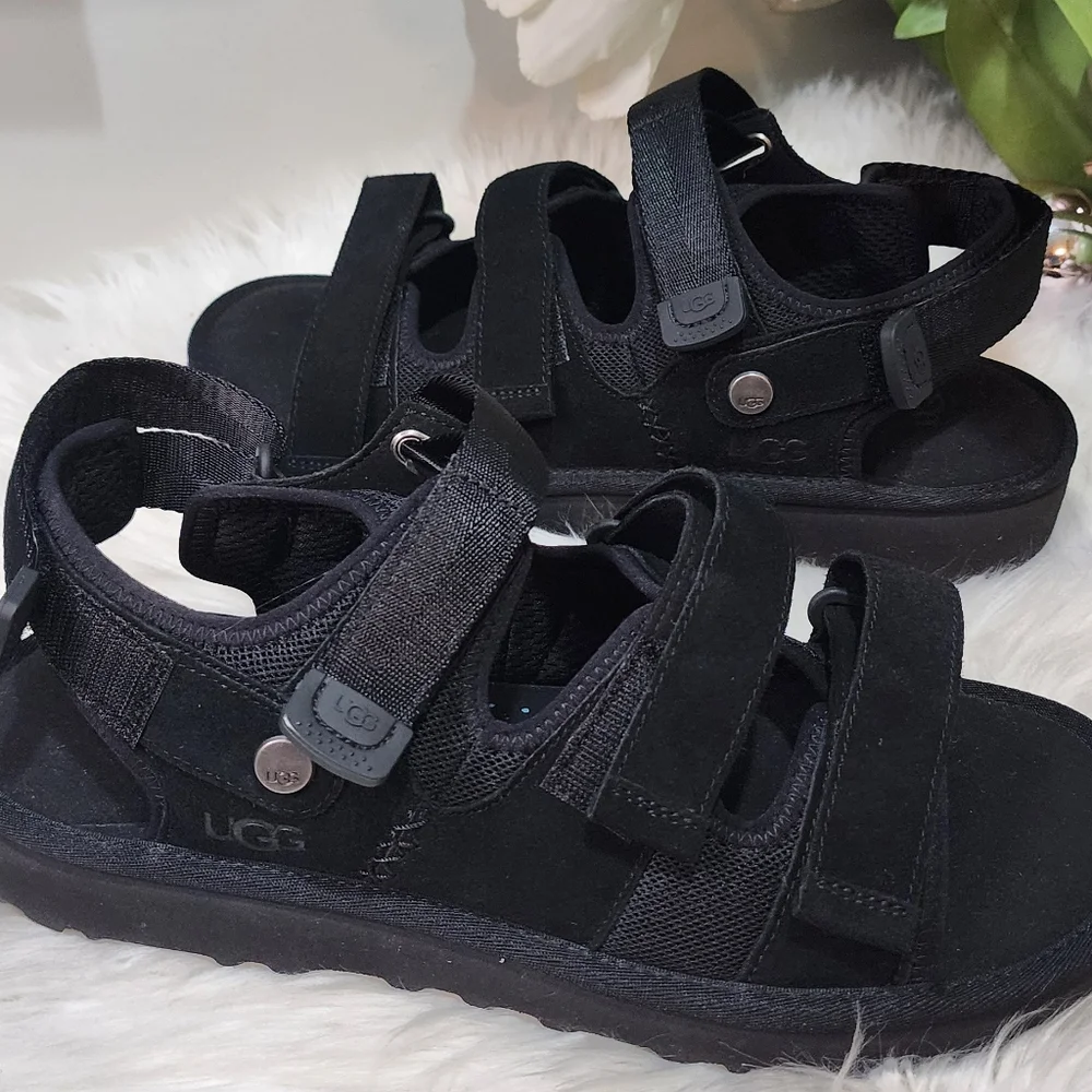 Ugg Mens Goldencoast Multistrap Sandal size12 new